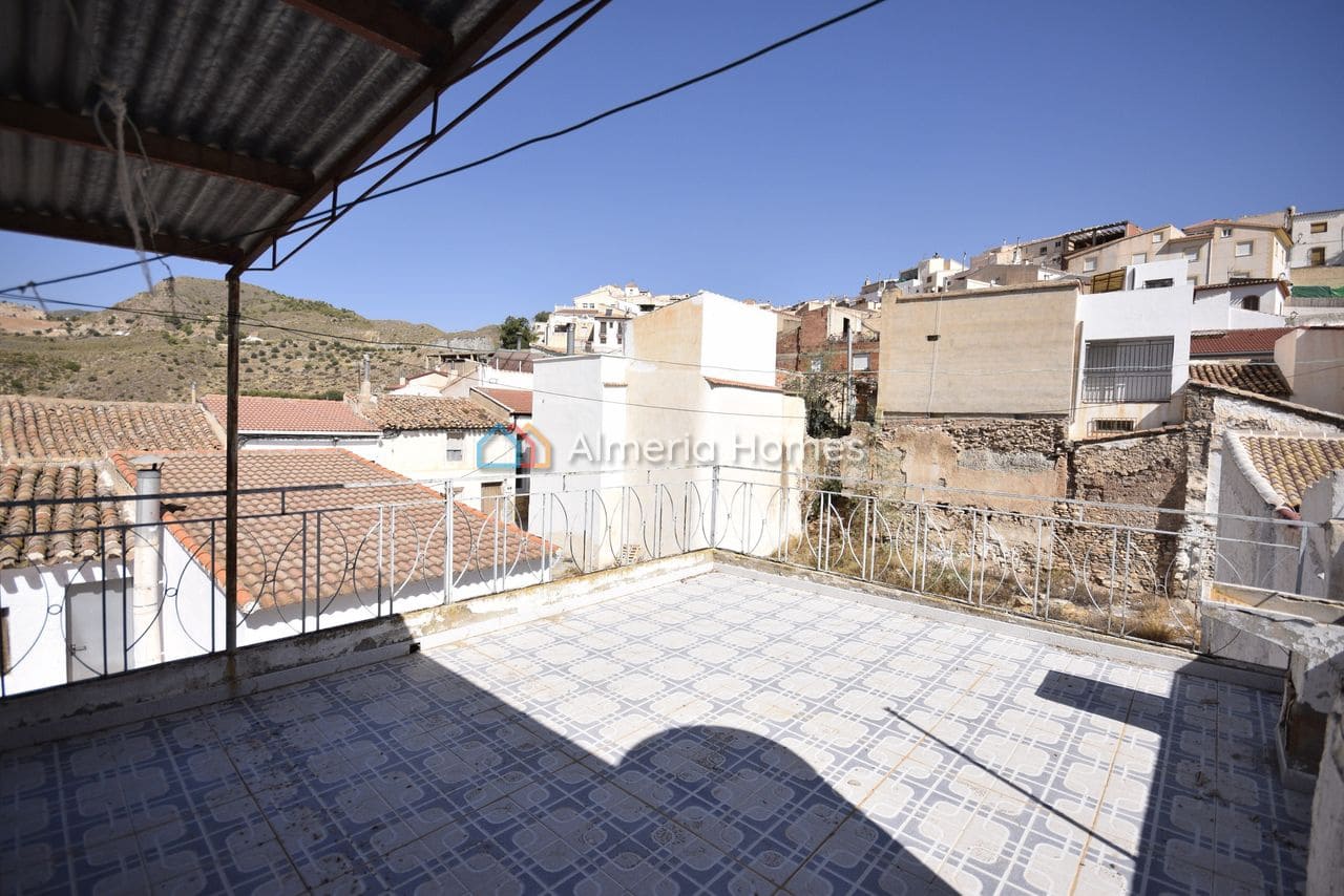 4 bedroom Townhouse for sale in Lijar with garage - € 49,995 (Ref: 9971695)