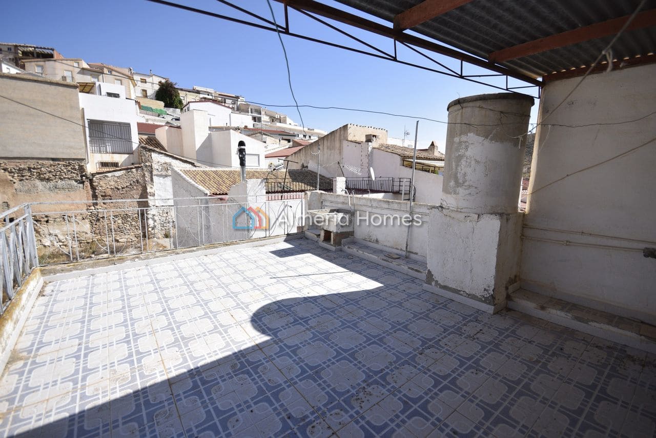 4 bedroom Townhouse for sale in Lijar with garage - € 49,995 (Ref: 9971695)