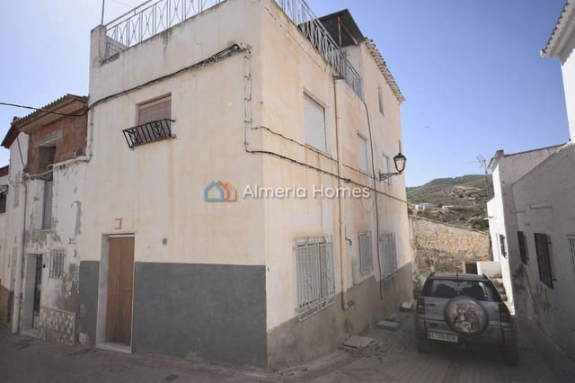 4 soverom Hus til salgs i Líjar med garasje - € 49 995 (Ref: 9971695)
