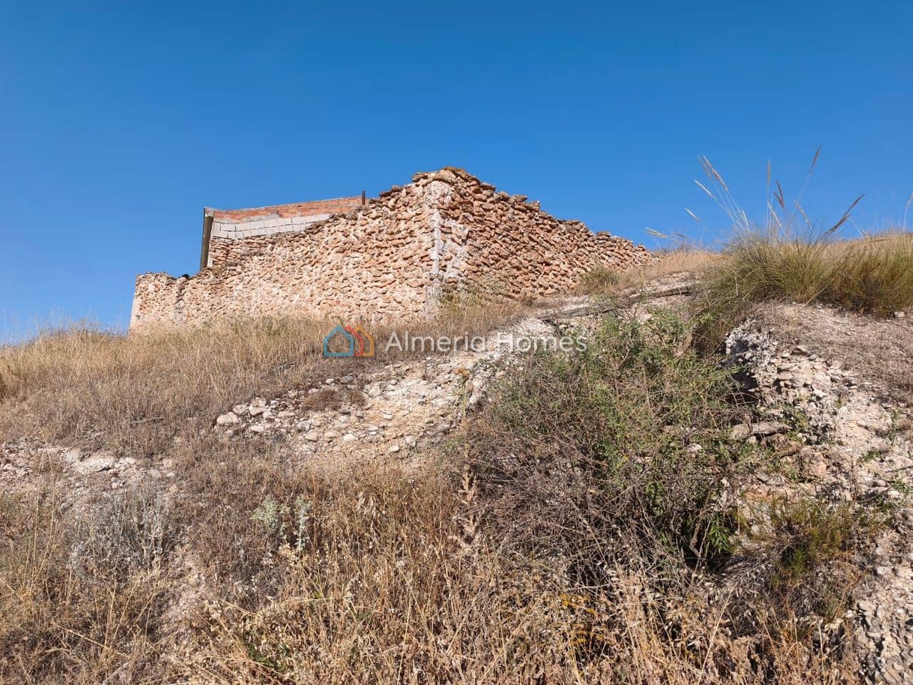 Finca/Country House for sale in Castril - € 90,000 (Ref: 9981545)