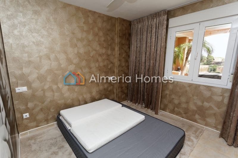 Apartamento de 2 habitaciones en Mojácar en venta - 210.000 € (Ref: 9981546)