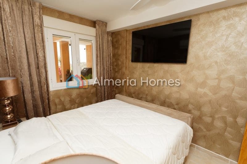 Apartamento de 2 habitaciones en Mojácar en venta - 210.000 € (Ref: 9981546)