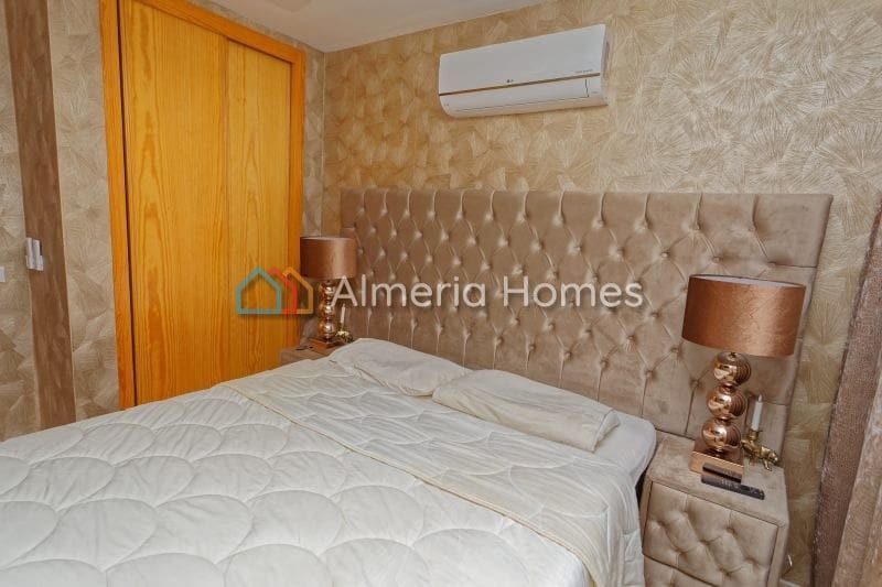Apartamento de 2 habitaciones en Mojácar en venta - 210.000 € (Ref: 9981546)