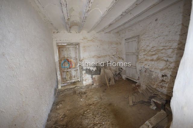3 soveværelse Finca/Landehus til salg i Albox - € 39.000 (Ref: 9983338)
