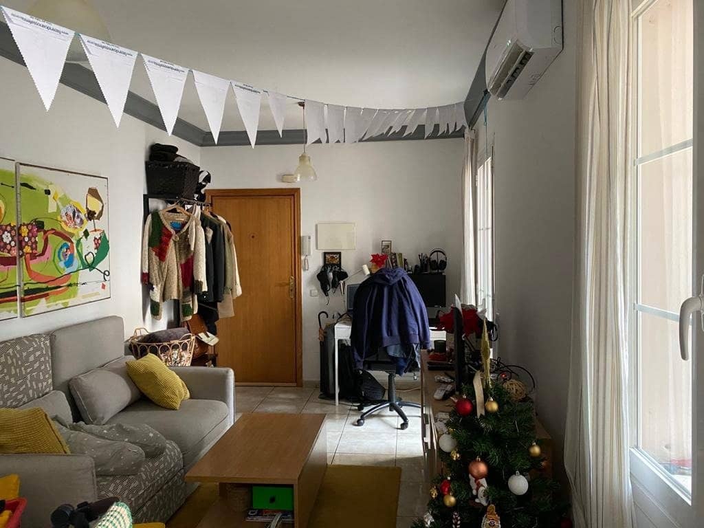 Apartamento de 2 habitaciones en Palma de Mallorca en alquiler - 1.200 € (Ref: 9468782)