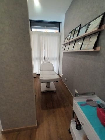 Kaupallinen vuokrattavana paikassa Foners, Palma de Mallorca - 950 € (Ref: 9468783)