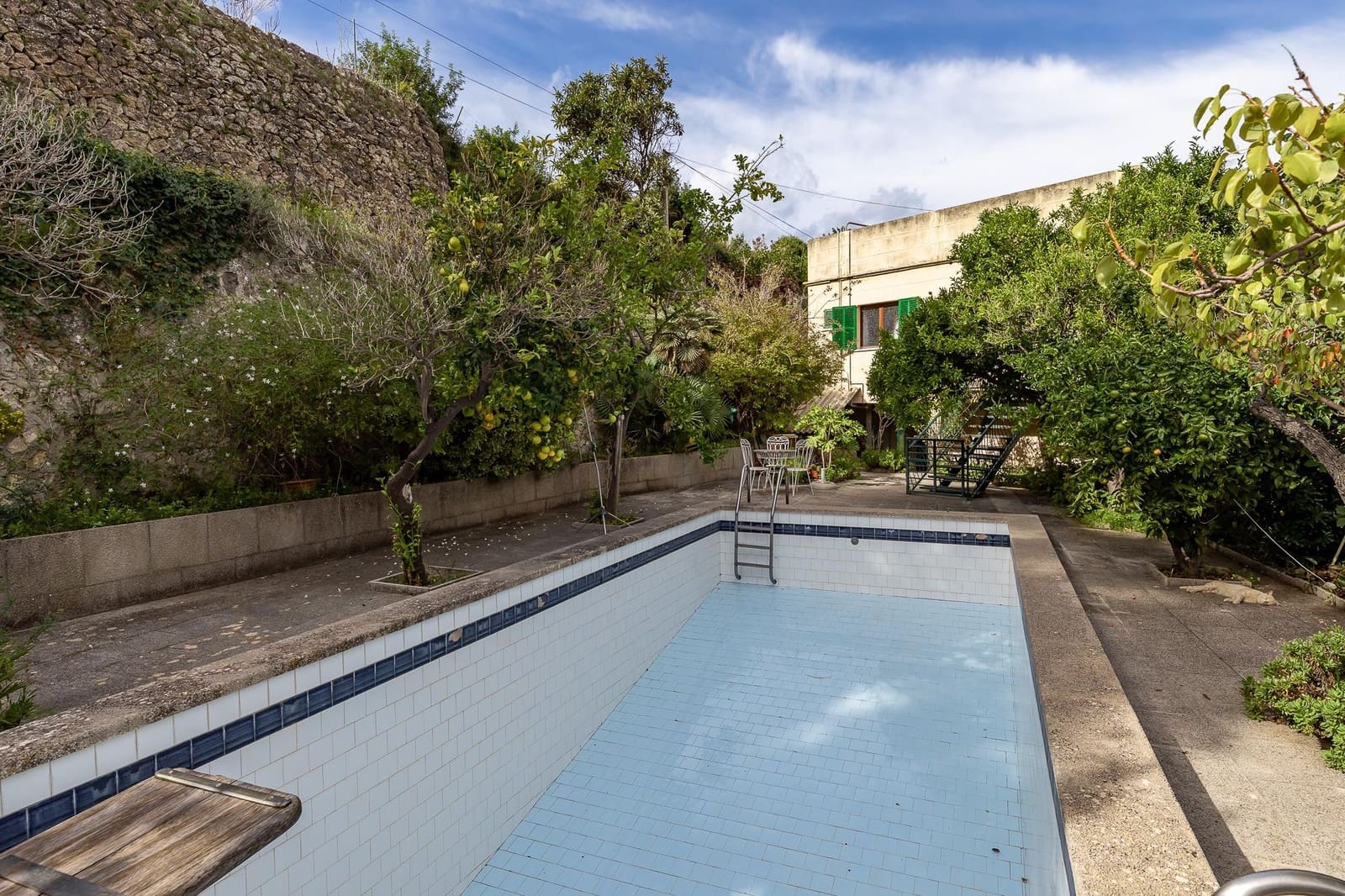 5 bedroom Finca/Country House for sale in Estellenchs with pool garage - € 469,000 (Ref: 9470664)