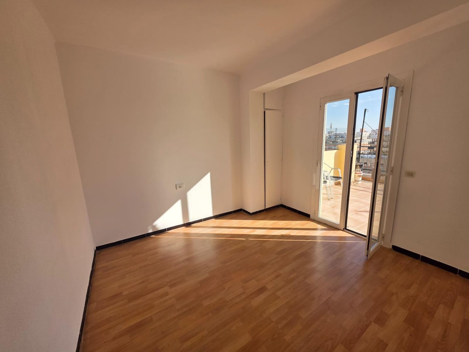 2 makuuhuone Kattohuoneisto myytävänä paikassa Palma de Mallorca - 409 999 € (Ref: 9516029)