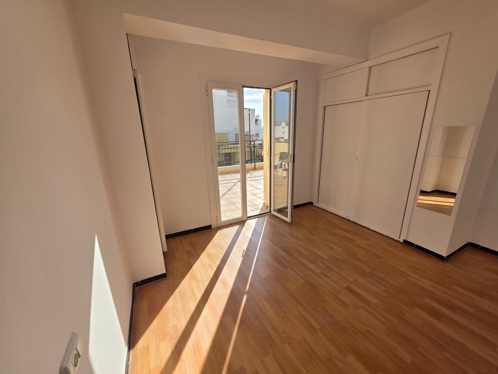 2 makuuhuone Kattohuoneisto myytävänä paikassa Palma de Mallorca - 409 999 € (Ref: 9516029)