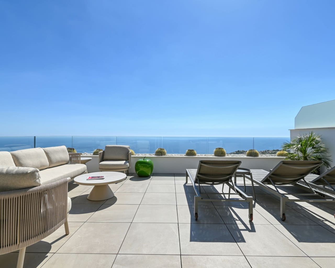 2 bedroom Apartment for sale in Benitachell / Benitatxell with pool garage - € 635,000 (Ref: 10167305)
