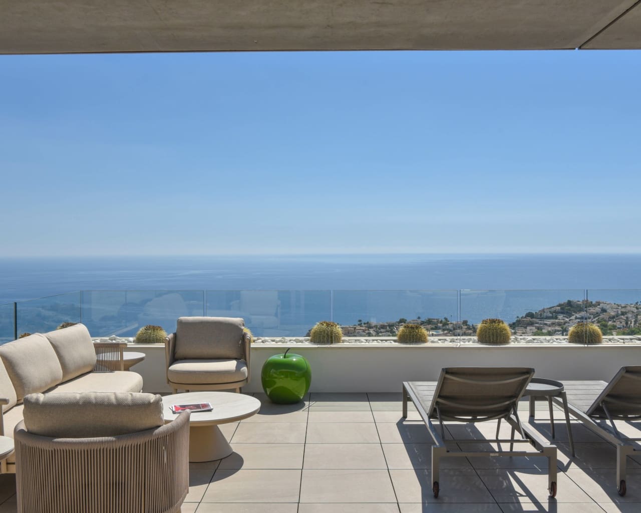 2 bedroom Apartment for sale in Benitachell / Benitatxell with pool garage - € 635,000 (Ref: 10167305)