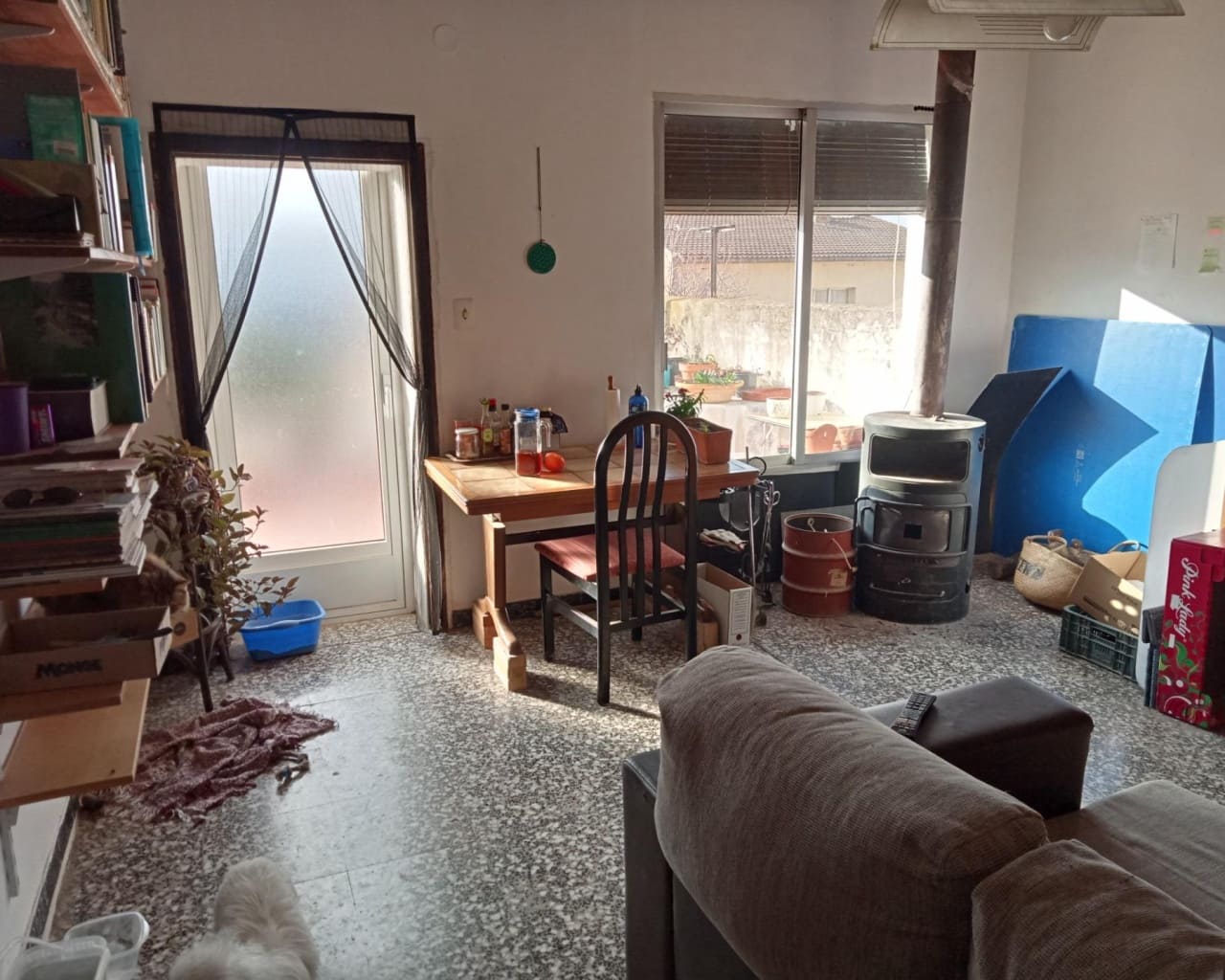 3 bedroom Villa for sale in Els Guiamets - € 85,000 (Ref: 10167310)