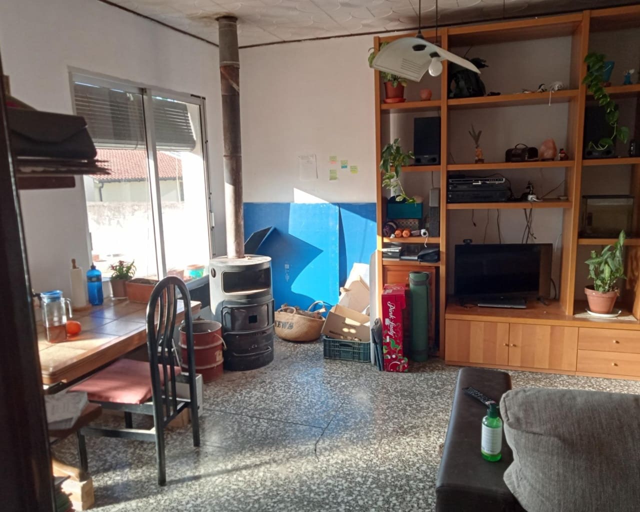 3 bedroom Villa for sale in Els Guiamets - € 85,000 (Ref: 10167310)