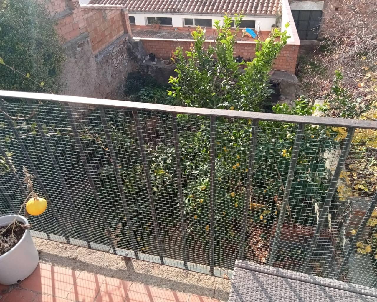 3 bedroom Villa for sale in Els Guiamets - € 85,000 (Ref: 10167310)