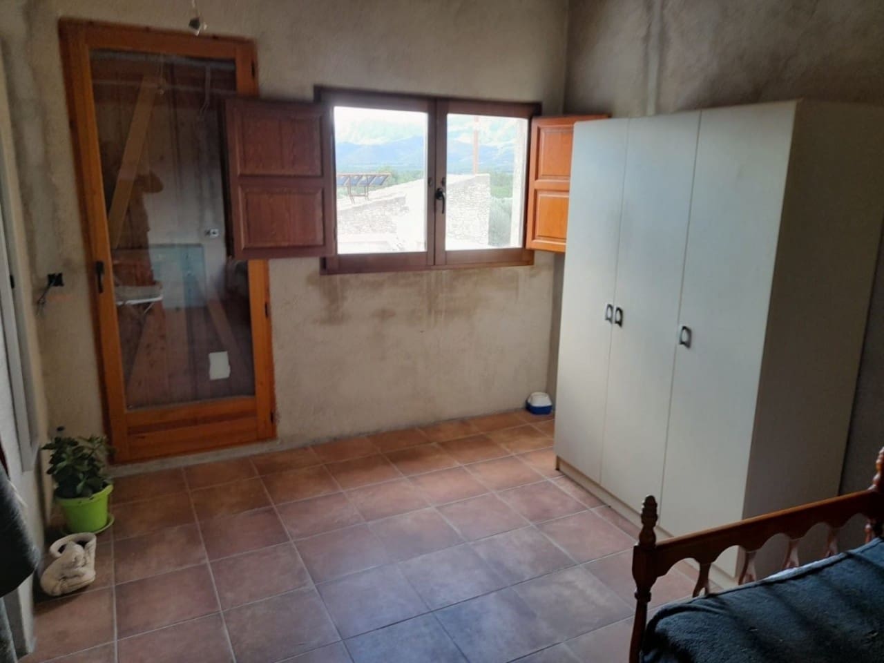 5 bedroom Finca/Country House for sale in Tivissa - € 350,000 (Ref: 10167312)