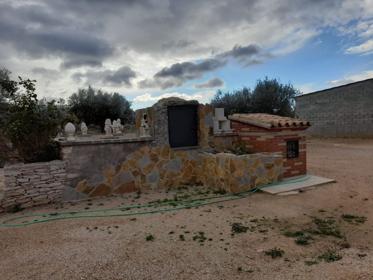 5 bedroom Finca/Country House for sale in Tivissa - € 350,000 (Ref: 10167312)