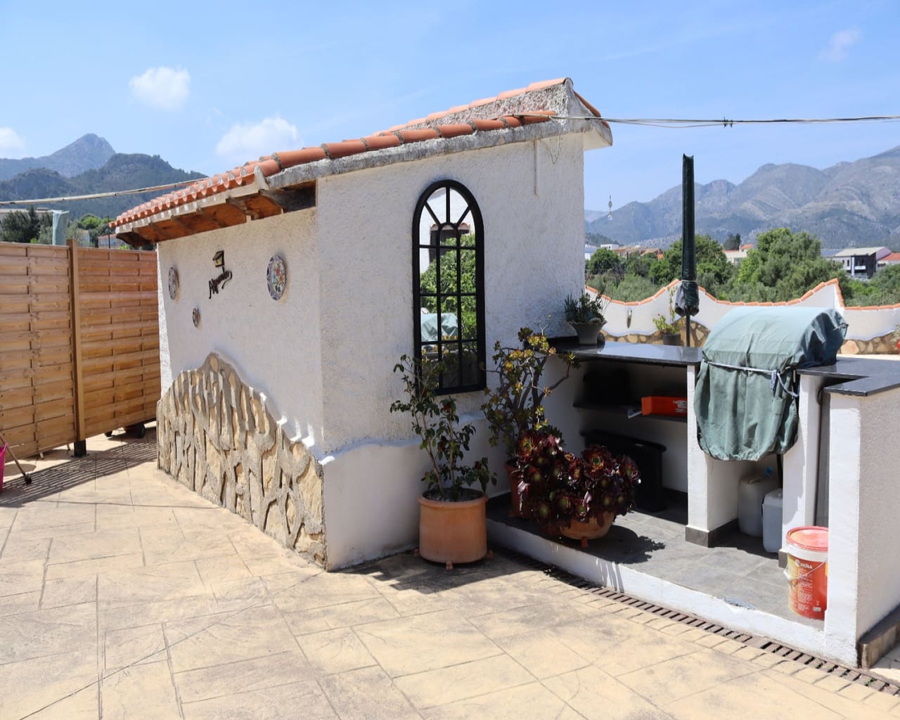 4 sovrum Villa till salu i Orba med pool garage - 515 000 € (Ref: 10167327)