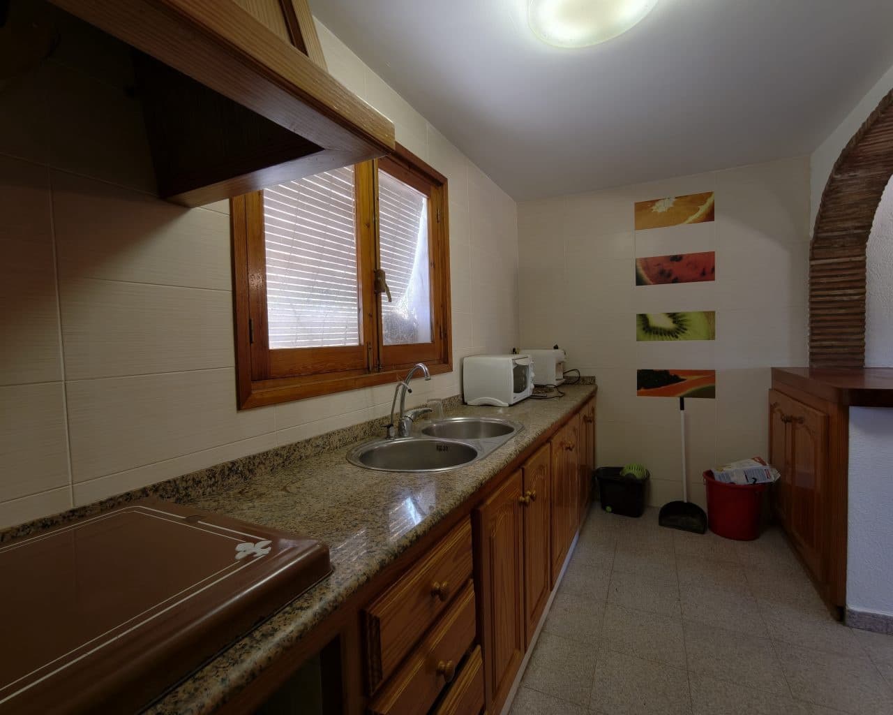 7 makuuhuone Huvila myytävänä paikassa Oliva mukana uima-altaan - 550 000 € (Ref: 10167329)
