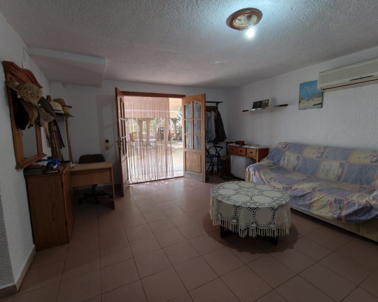 7 makuuhuone Huvila myytävänä paikassa Oliva mukana uima-altaan - 550 000 € (Ref: 10167329)