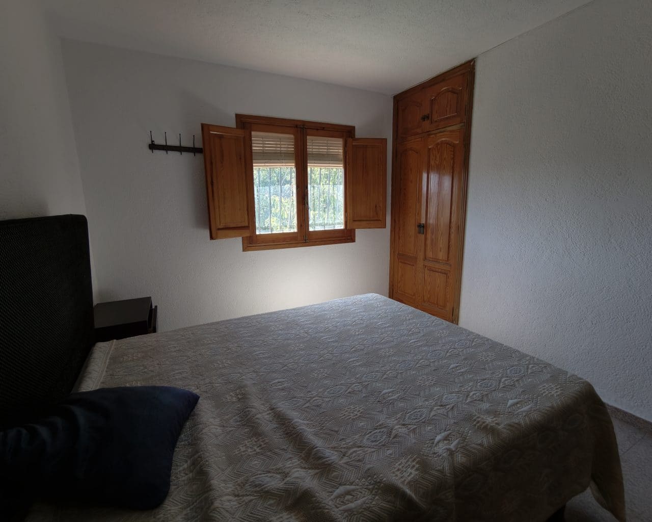 7 makuuhuone Huvila myytävänä paikassa Oliva mukana uima-altaan - 550 000 € (Ref: 10167329)