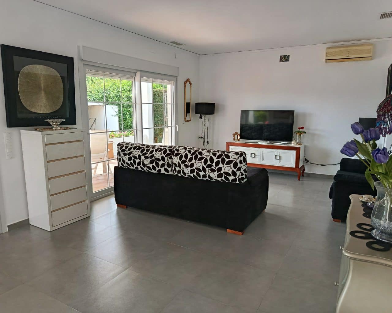 2 soveværelse Villa til salg i Oliva med swimmingpool garage - € 420.000 (Ref: 10167330)