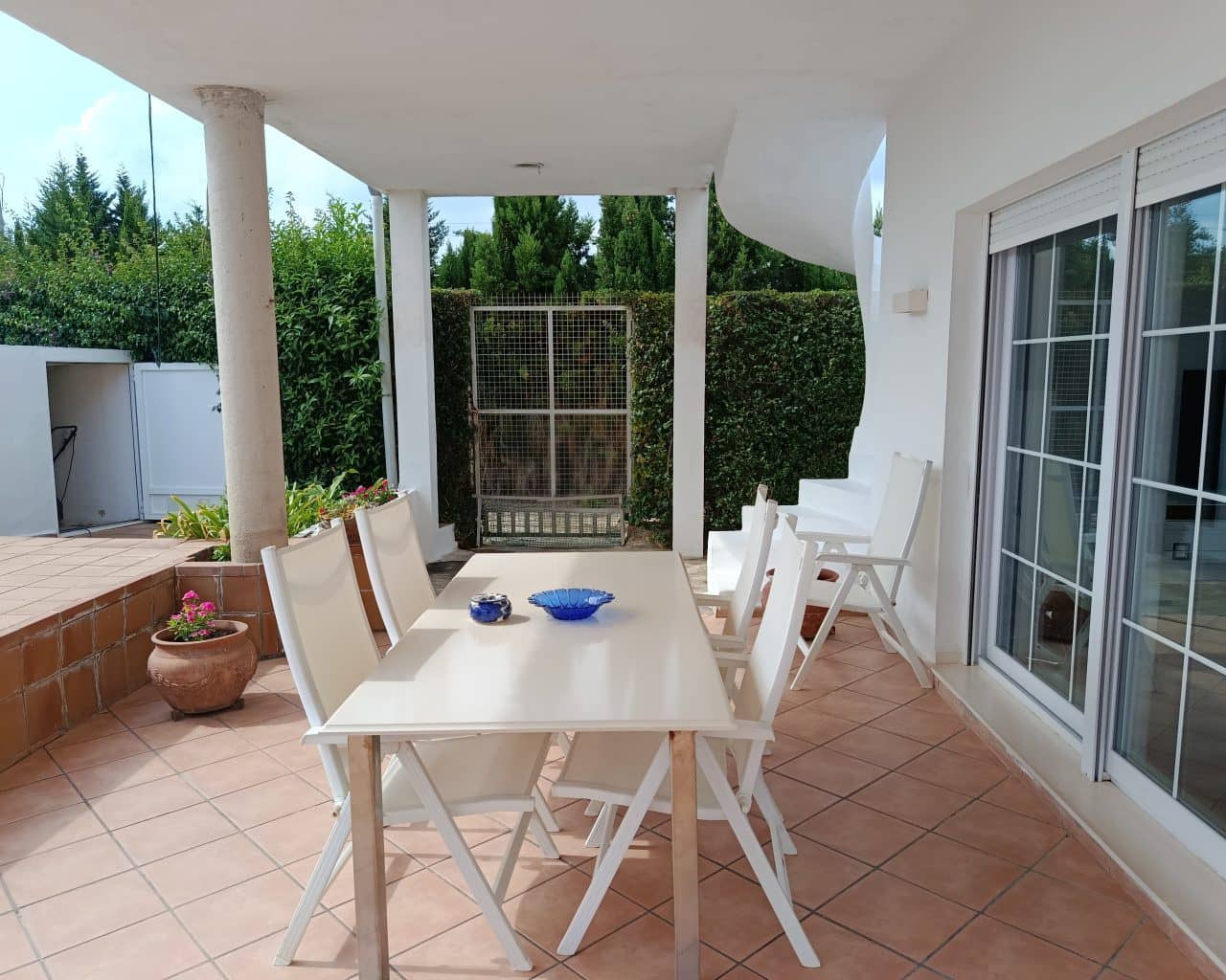 2 soveværelse Villa til salg i Oliva med swimmingpool garage - € 420.000 (Ref: 10167330)