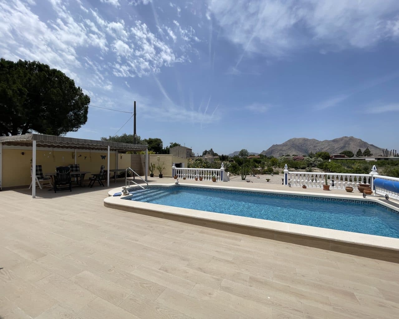 5 bedroom Villa for sale in Almoradi with pool - € 375,000 (Ref: 10167333)