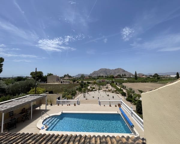 5 sovrum Villa till salu i Almoradí med pool - 375 000 € (Ref: 10167333)