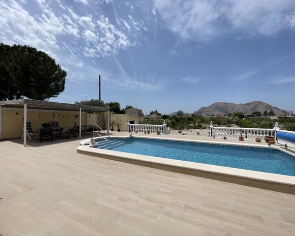 5 sovrum Villa till salu i Almoradí med pool - 375 000 € (Ref: 10167333)