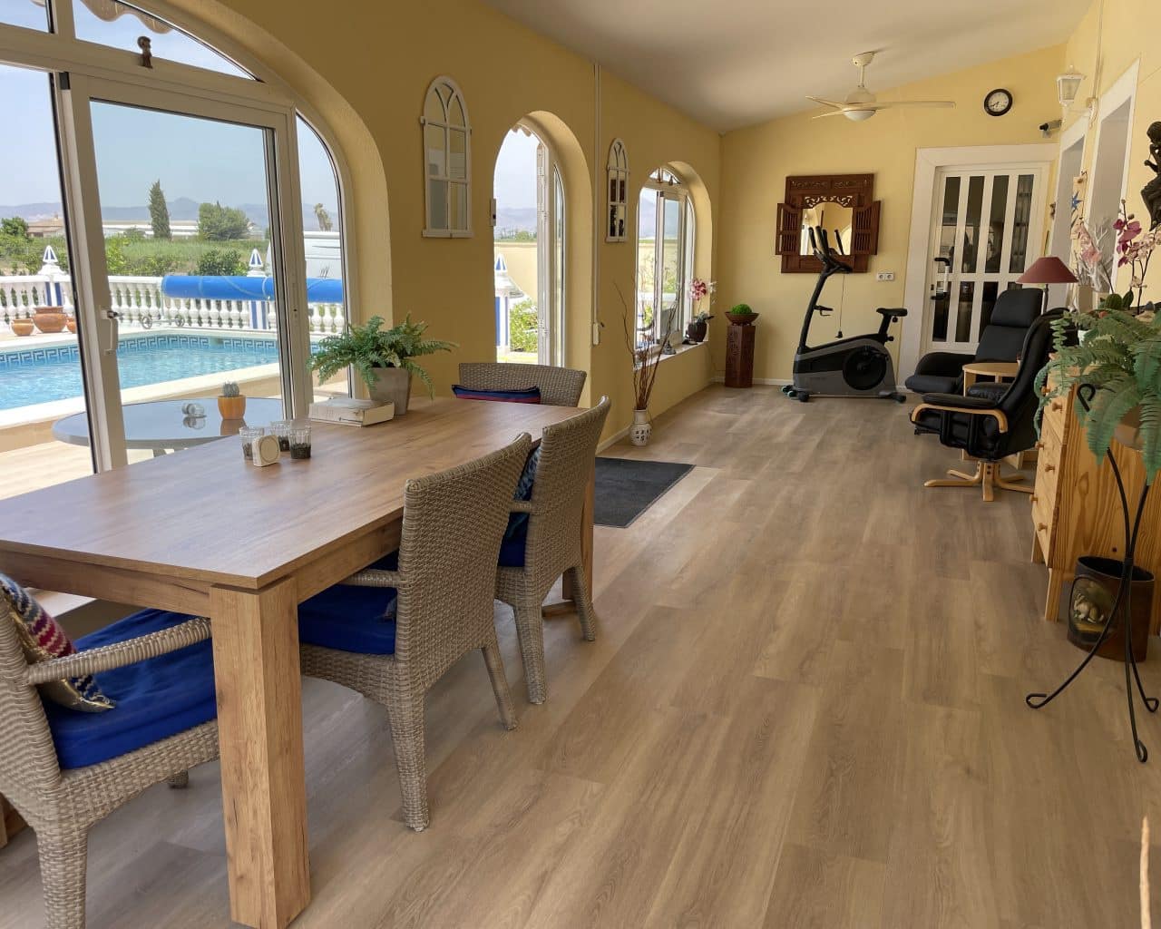 5 bedroom Villa for sale in Almoradi with pool - € 375,000 (Ref: 10167333)