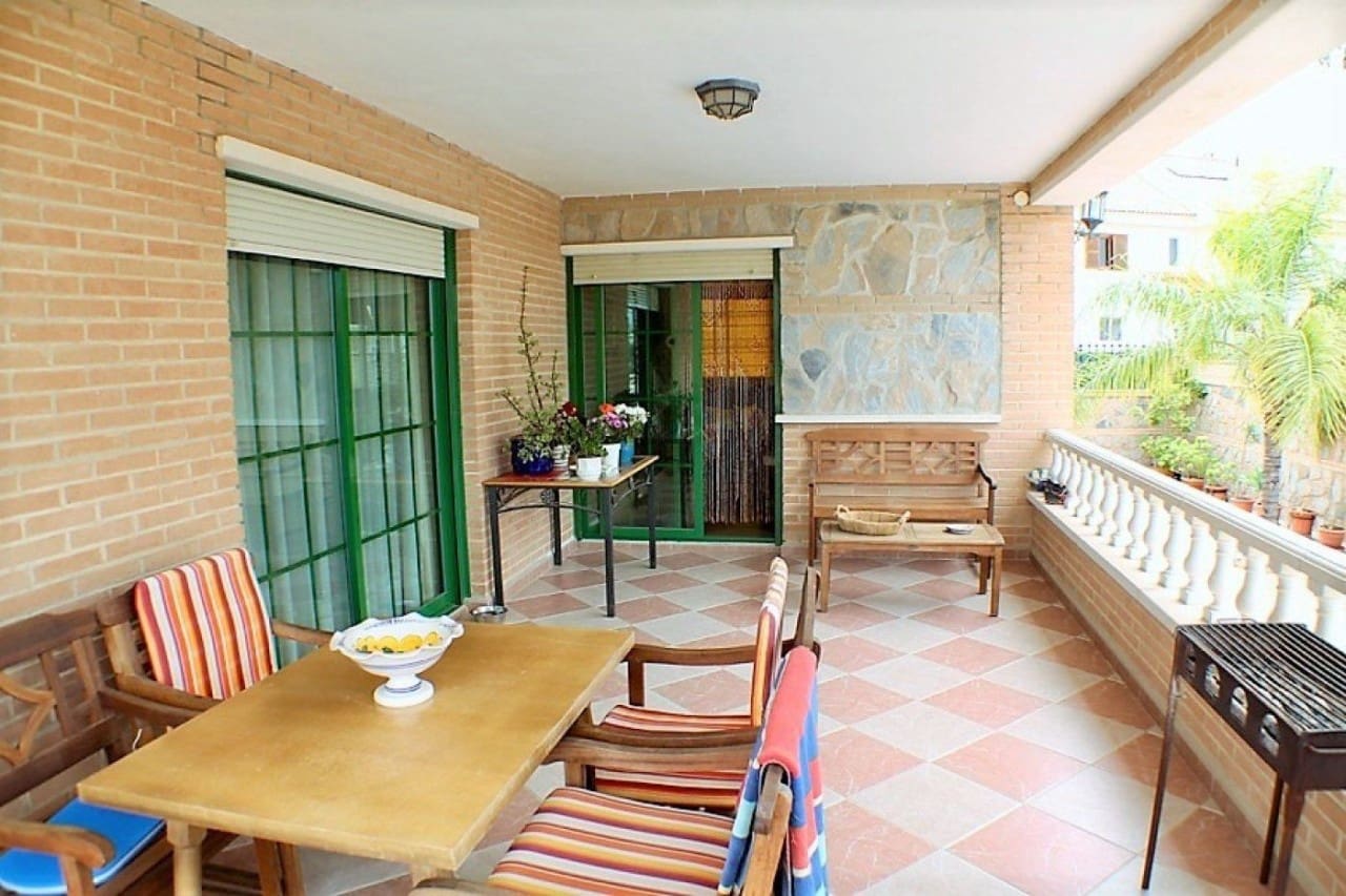 8 soverom Villa til salgs i Benidorm med svømmebasseng garasje - € 934 500 (Ref: 10174906)