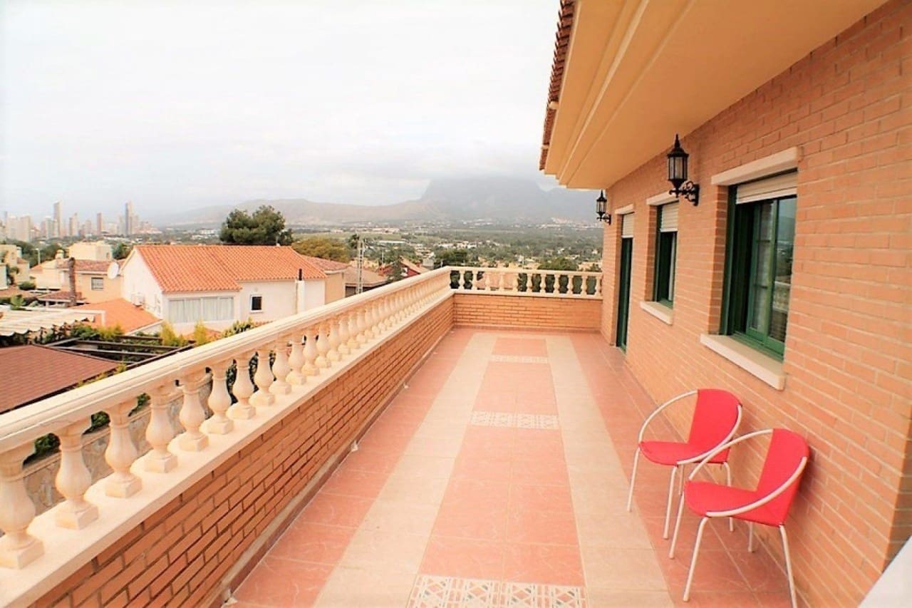8 soverom Villa til salgs i Benidorm med svømmebasseng garasje - € 934 500 (Ref: 10174906)