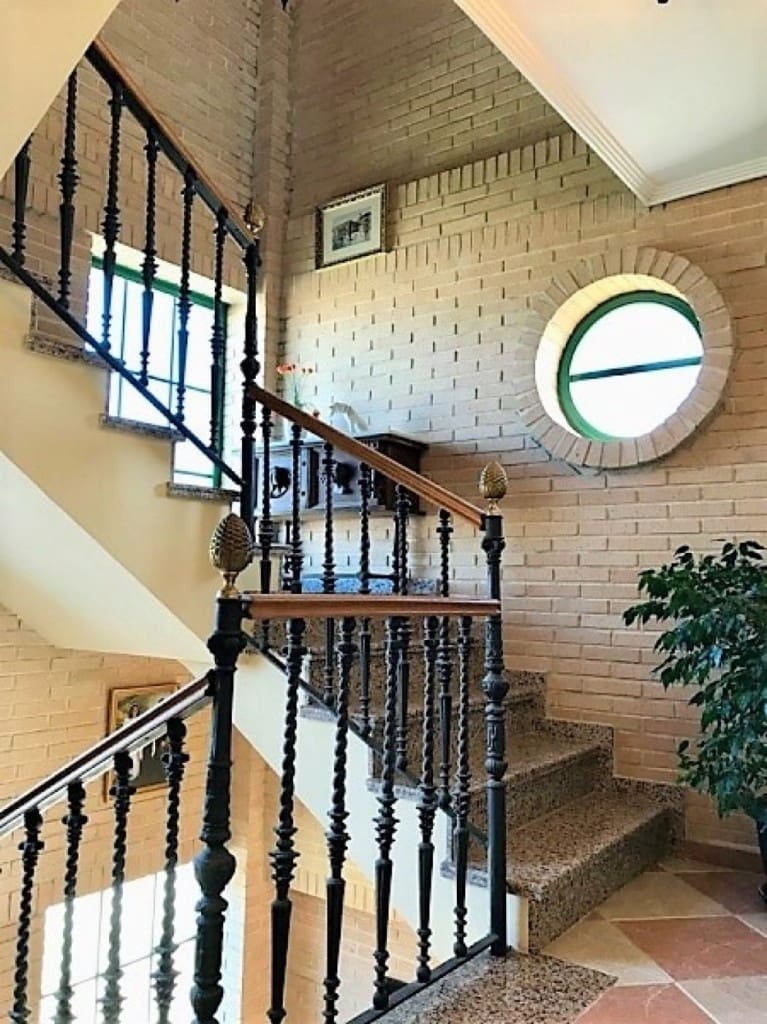 8 soverom Villa til salgs i Benidorm med svømmebasseng garasje - € 934 500 (Ref: 10174906)