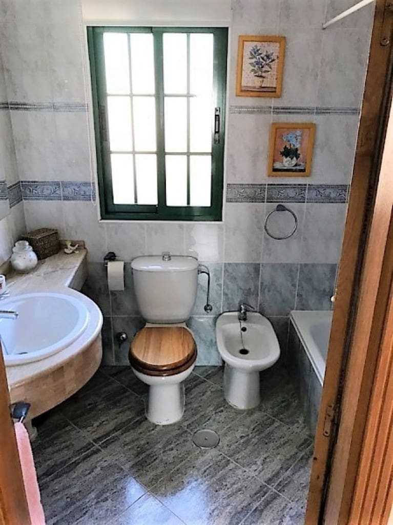 8 soverom Villa til salgs i Benidorm med svømmebasseng garasje - € 934 500 (Ref: 10174906)