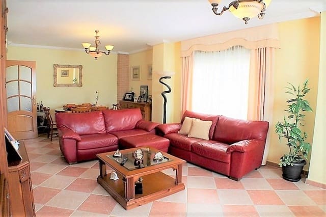 8 soverom Villa til salgs i Benidorm med svømmebasseng garasje - € 934 500 (Ref: 10174906)