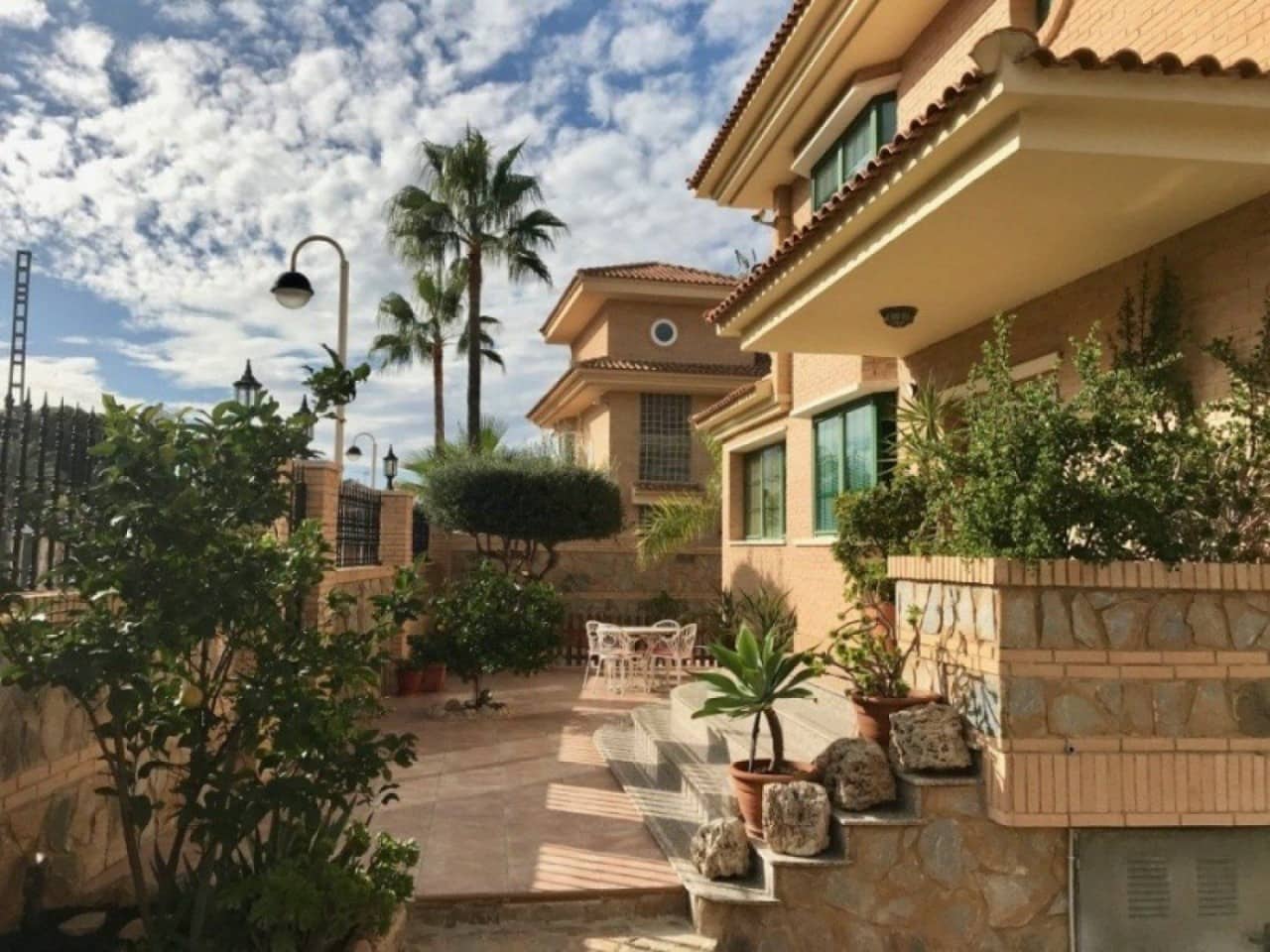 8 soverom Villa til salgs i Benidorm med svømmebasseng garasje - € 934 500 (Ref: 10174906)