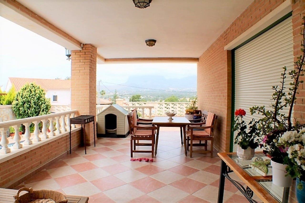 8 soverom Villa til salgs i Benidorm med svømmebasseng garasje - € 934 500 (Ref: 10174906)