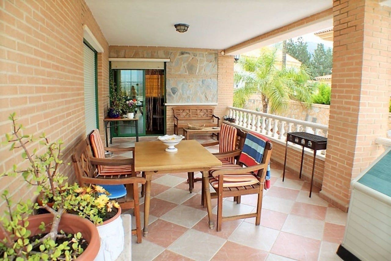 8 soverom Villa til salgs i Benidorm med svømmebasseng garasje - € 934 500 (Ref: 10174906)