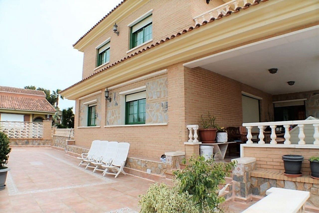 8 soverom Villa til salgs i Benidorm med svømmebasseng garasje - € 934 500 (Ref: 10174906)