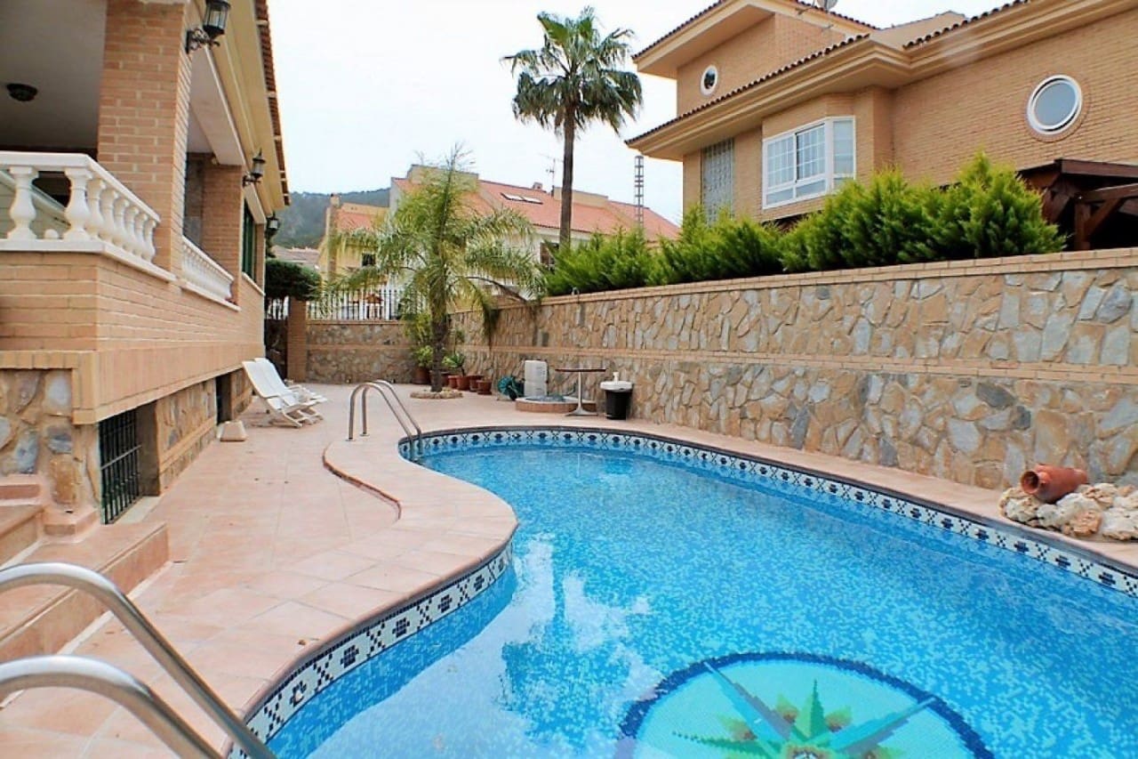 8 soverom Villa til salgs i Benidorm med svømmebasseng garasje - € 934 500 (Ref: 10174906)