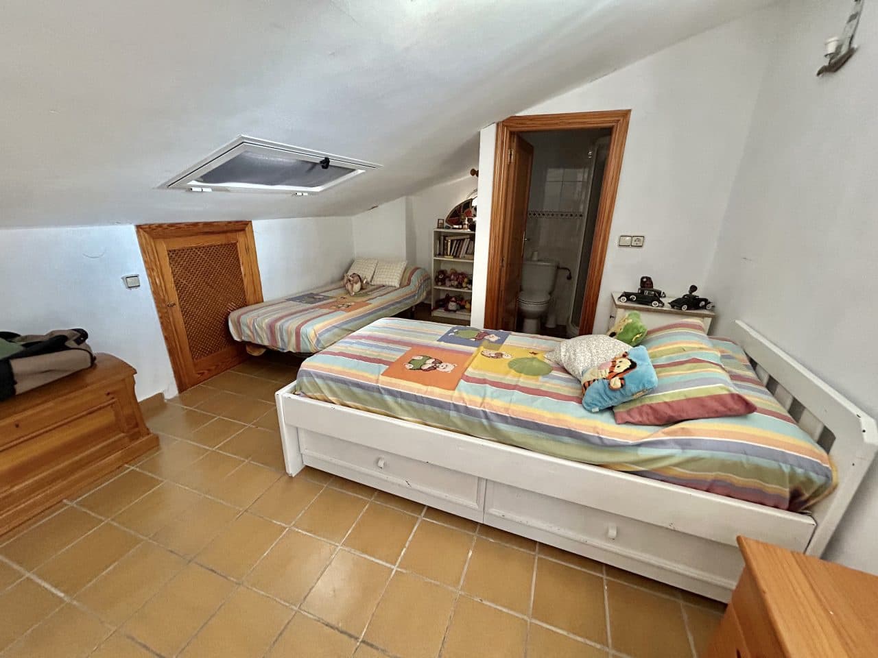 6 soveværelse Villa til salg i Oliva med swimmingpool - € 390.000 (Ref: 8254387)