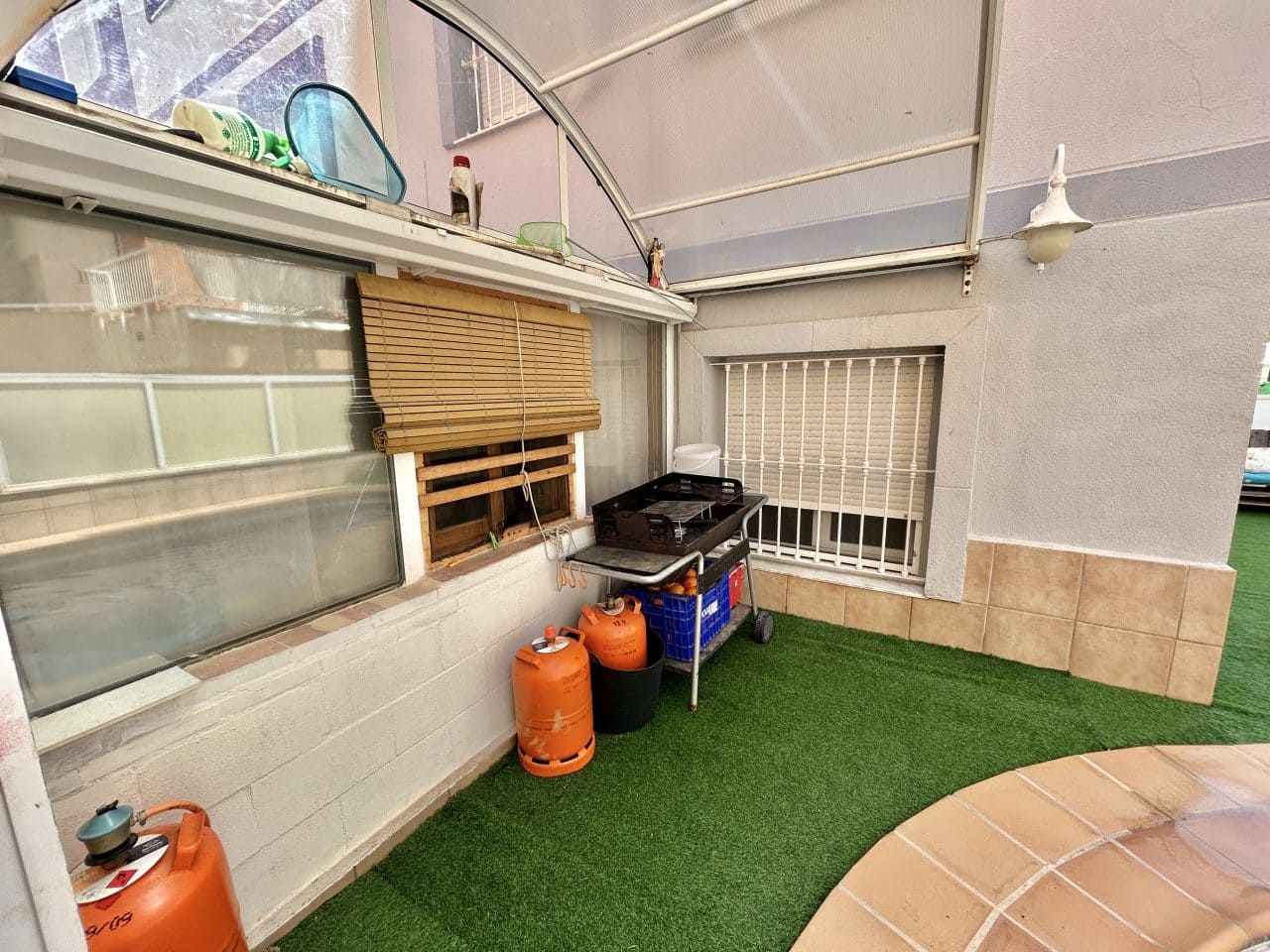 6 soveværelse Villa til salg i Oliva med swimmingpool - € 390.000 (Ref: 8254387)