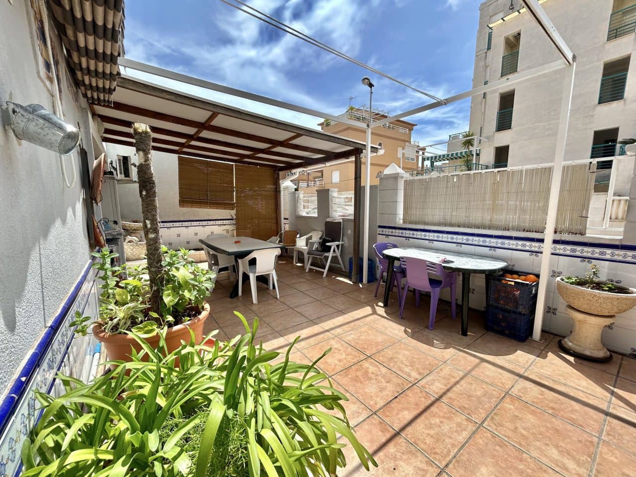 6 soveværelse Villa til salg i Oliva med swimmingpool - € 390.000 (Ref: 8254387)