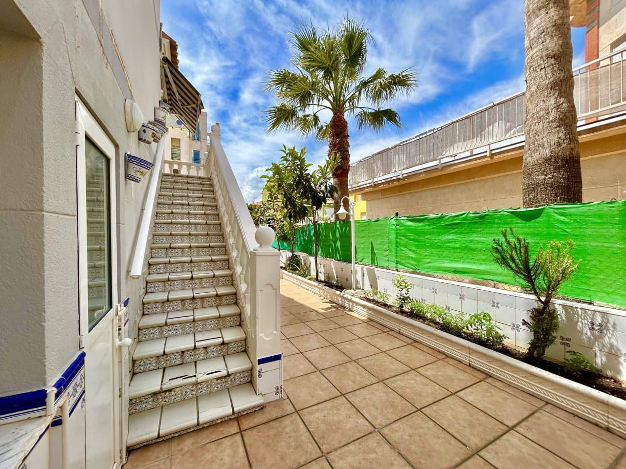 6 soveværelse Villa til salg i Oliva med swimmingpool - € 390.000 (Ref: 8254387)