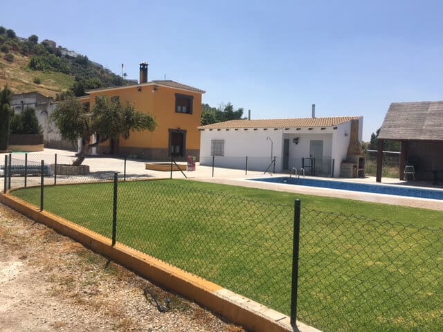 Finca/Casa Rural de 4 habitaciones en Monturque en venta con piscina garaje - 315.000 € (Ref: 10054442)