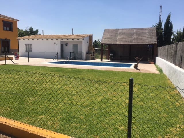 Finca/Casa Rural de 4 habitaciones en Monturque en venta con piscina garaje - 315.000 € (Ref: 10054442)