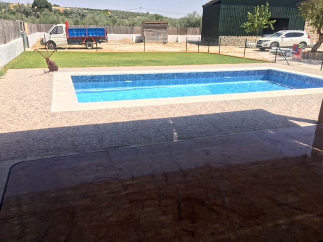 Finca/Casa Rural de 4 habitaciones en Monturque en venta con piscina garaje - 315.000 € (Ref: 10054442)