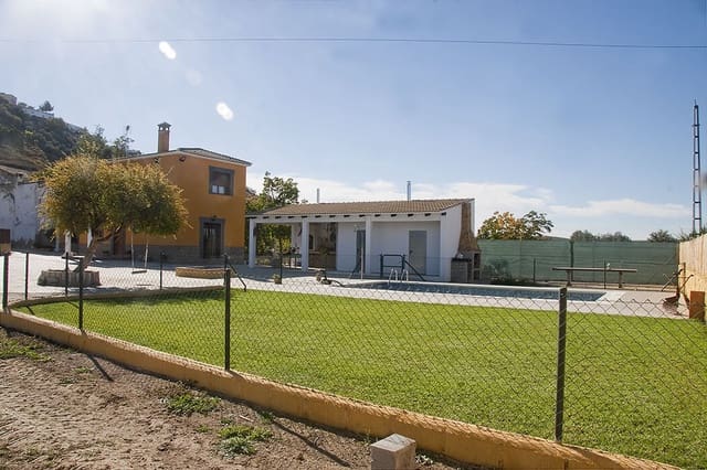 Finca/Casa Rural de 4 habitaciones en Monturque en venta con piscina garaje - 315.000 € (Ref: 10054442)