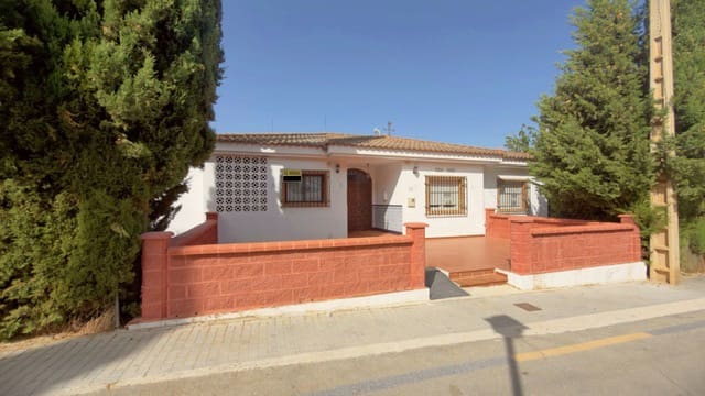5 bedroom Villa for sale in Loja with pool garage - € 325,000 (Ref: 10061033)
