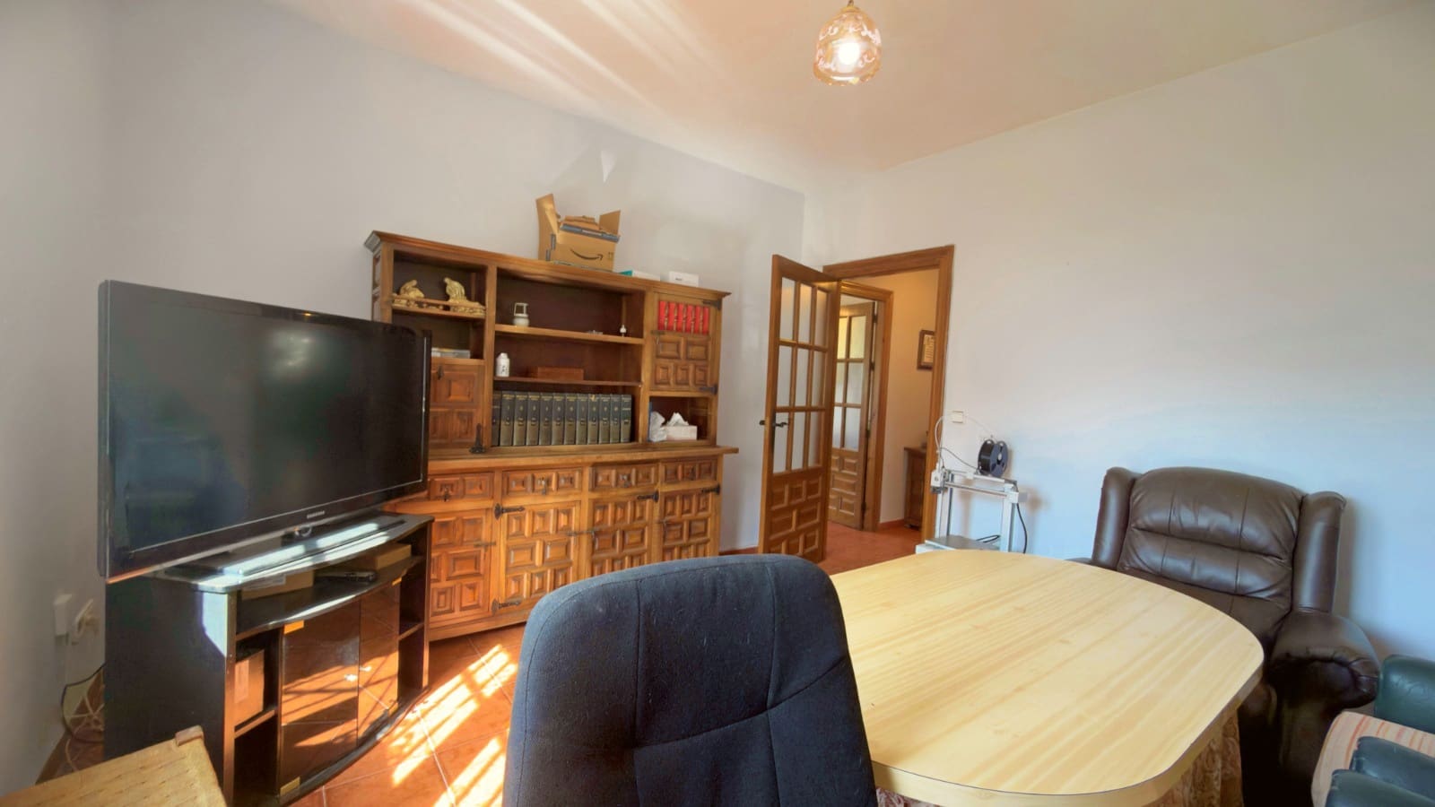 5 bedroom Villa for sale in Loja with pool garage - € 325,000 (Ref: 10061033)